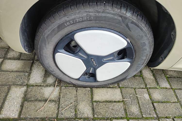 Used CHANGAN NEVO Lumin 2022 210km Sweet Edition Left Front Wheel Hub