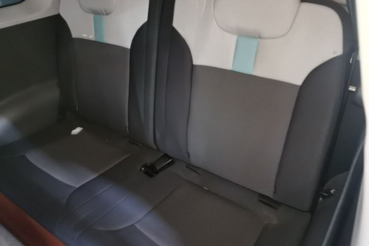 Used CHANGAN NEVO Lumin 2022 155 km – Refreshingly Sweet Edition Left Rear Seat
