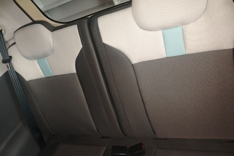 Used CHANGAN NEVO Lumin 2022 155 km – Refreshingly Sweet Edition Left Rear Seat