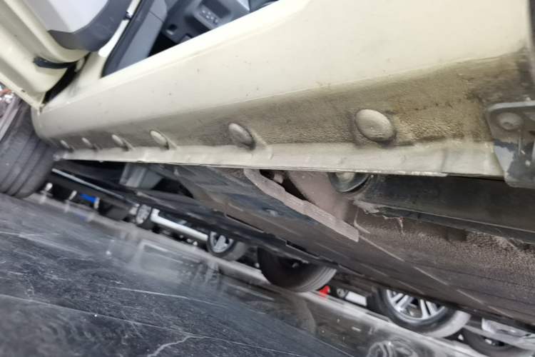 Used CHANGAN NEVO Lumin 2022 210km Sweet Edition Left Side Sill