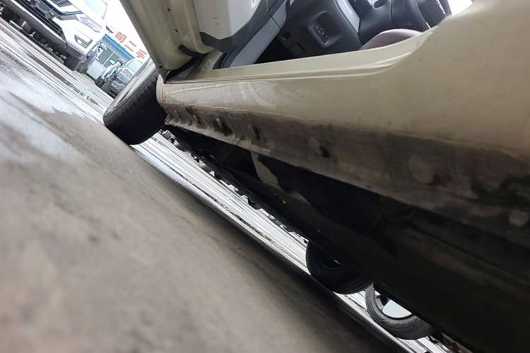 Used CHANGAN NEVO Lumin 2022 210km Sweet Edition Left Side Sill