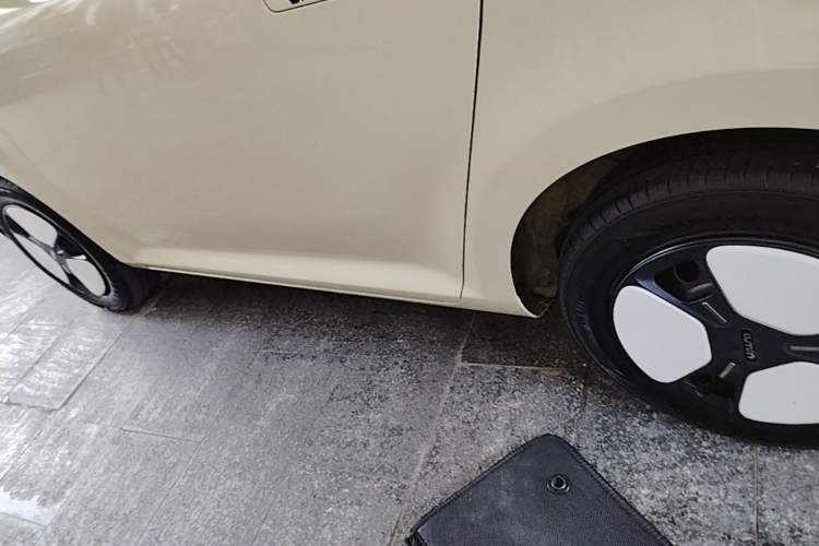 Used CHANGAN NEVO Lumin 2022 210km Sweet Edition Left Side Sill