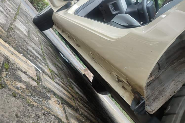 Used CHANGAN NEVO Lumin 2022 210km Sweet Edition Left Side Sill