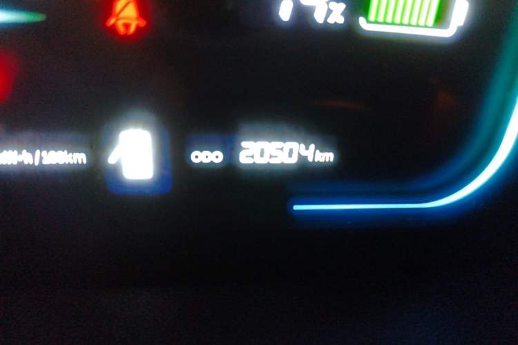 Used CHANGAN NEVO Lumin 2022 155 km – Refreshingly Sweet Edition Odometer Close Up