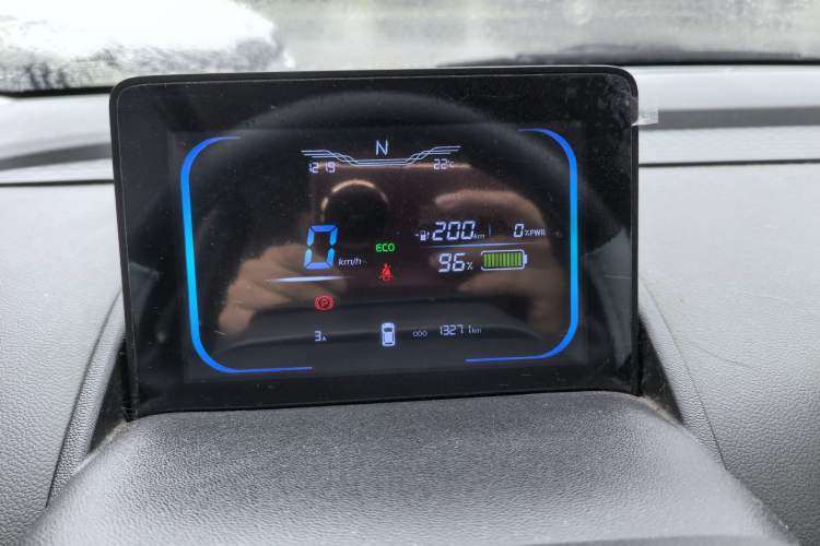 Used CHANGAN NEVO Lumin 2022 210km Sweet Edition Odometer Close Up