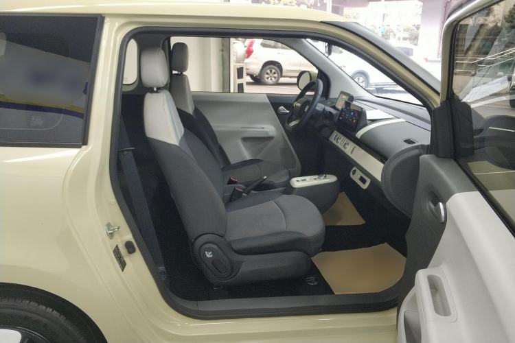 Used CHANGAN NEVO Lumin 2022 301km Honey-Sweet Version Right Front Seat