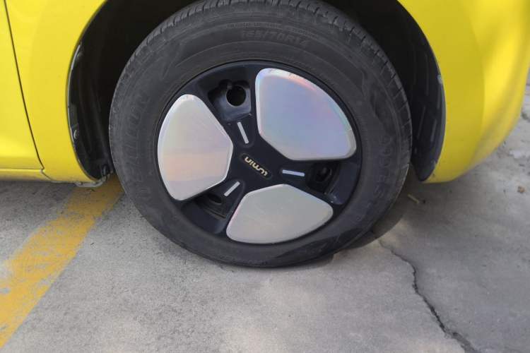Used CHANGAN NEVO Lumin 2022 210km Sweet Edition Right Front Wheel Hub