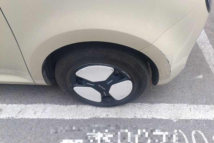 Used CHANGAN NEVO Lumin 2022 155 km – Refreshingly Sweet Edition Right Front Wheel Hub