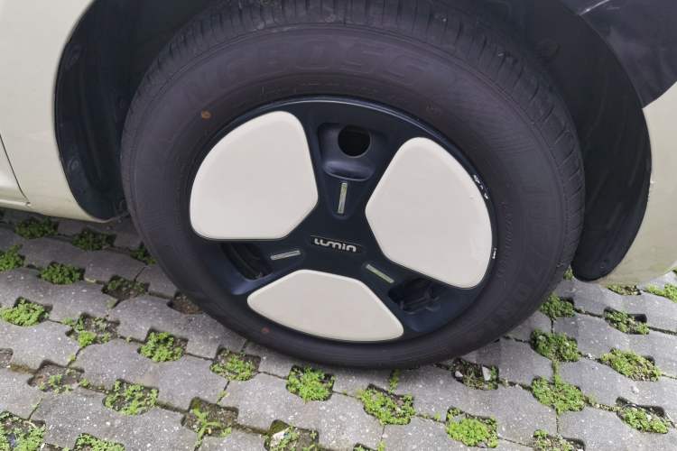 Used CHANGAN NEVO Lumin 2022 210km Sweet Edition Right Front Wheel Hub
