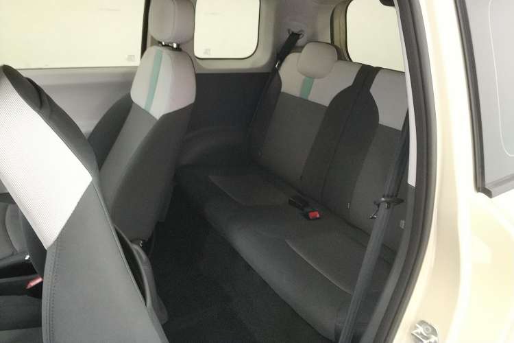Used CHANGAN NEVO Lumin 2022 301km Honey-Sweet Version Right Rear Seat
