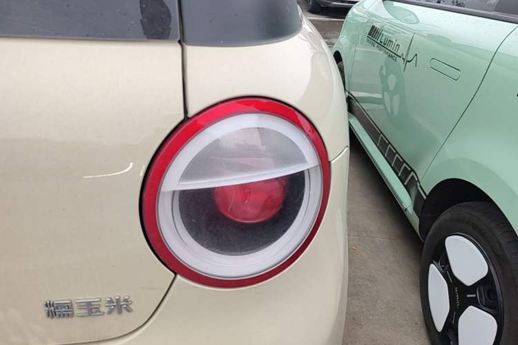 Used CHANGAN NEVO Lumin 2022 210km Sweet Edition Right Rear Taillight