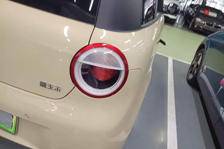 Used CHANGAN NEVO Lumin 2022 210km Sweet Edition Right Rear Taillight