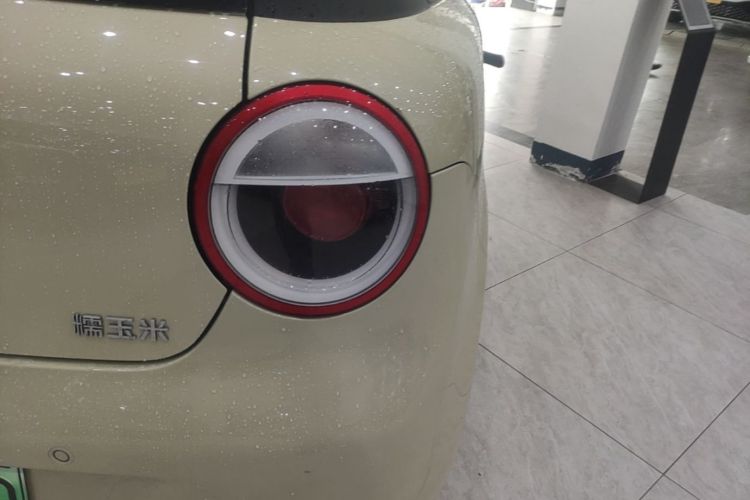Used CHANGAN NEVO Lumin 2022 155 km – Refreshingly Sweet Edition Right Rear Taillight