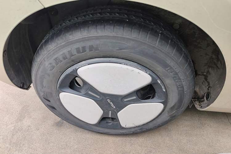 Used CHANGAN NEVO Lumin 2022 210km Sweet Edition Right Rear Wheel Hub