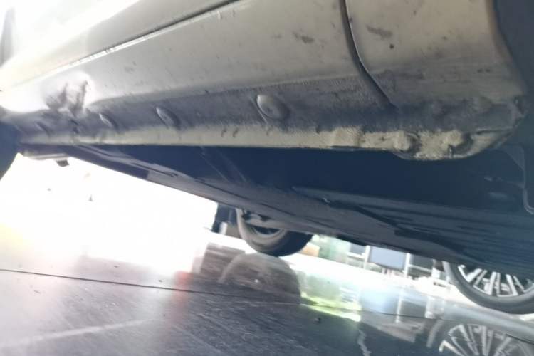 Used CHANGAN NEVO Lumin 2022 210km Sweet Edition Right Side Sill