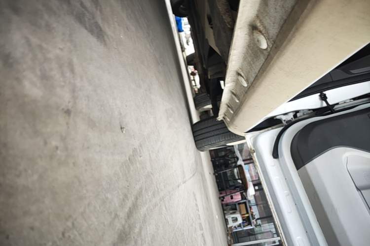 Used CHANGAN NEVO Lumin 2022 210km Sweet Edition Right Side Sill