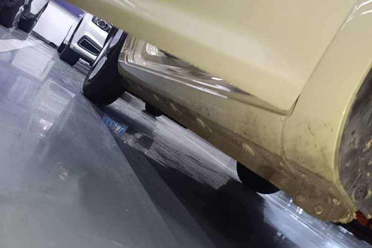 Used CHANGAN NEVO Lumin 2022 210km Sweet Edition Right Side Sill