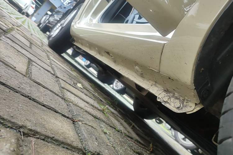 Used CHANGAN NEVO Lumin 2022 210km Sweet Edition Right Side Sill