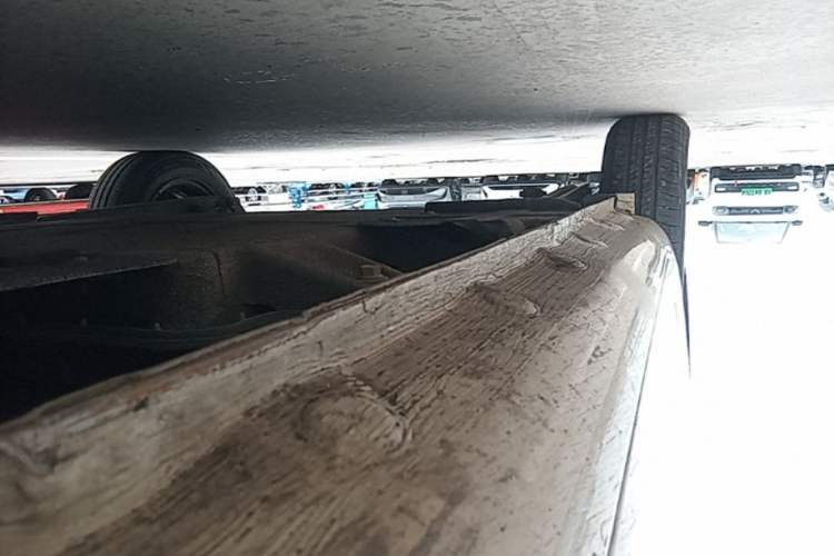 Used CHANGAN NEVO Lumin 2022 210km Sweet Edition Right Side Sill