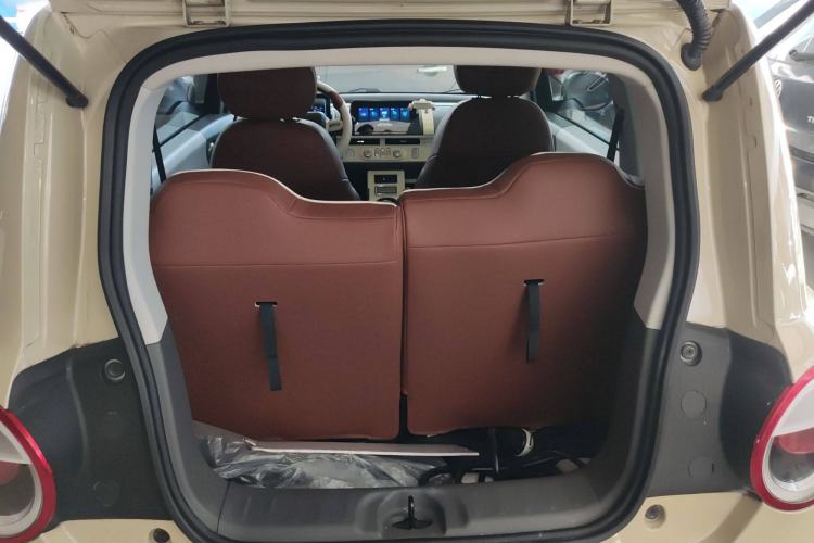 Used CHANGAN NEVO Lumin 2022 210km Sweet Edition Trunk