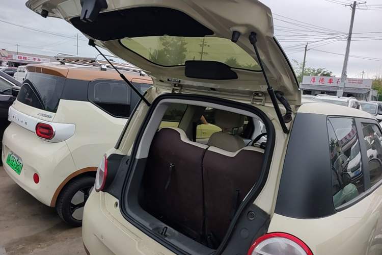 Used CHANGAN NEVO Lumin 2022 210km Sweet Edition Trunk