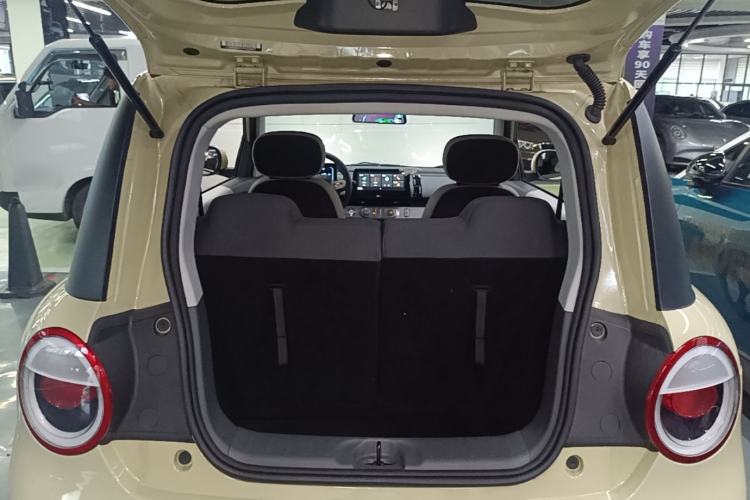 Used CHANGAN NEVO Lumin 2022 210km Sweet Edition Trunk