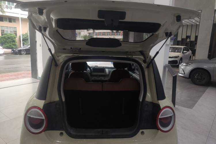 Used CHANGAN NEVO Lumin 2022 155 km – Refreshingly Sweet Edition Trunk