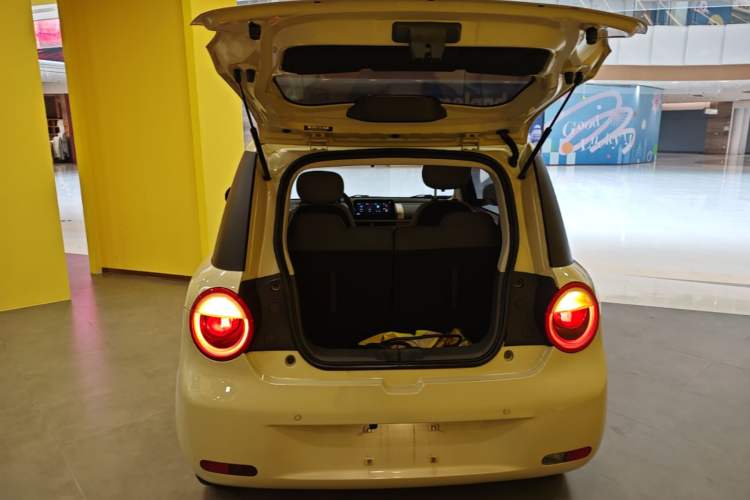 Used CHANGAN NEVO Lumin 2022 210km Sweet Edition Trunk