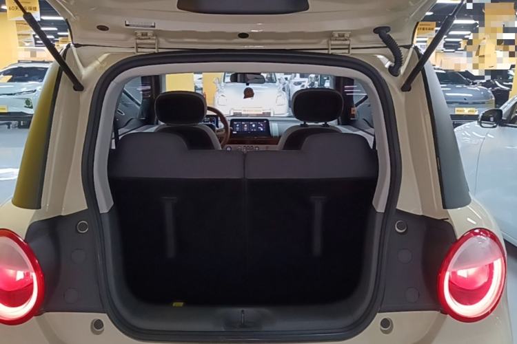 Used CHANGAN NEVO Lumin 2022 210km Sweet Edition Trunk