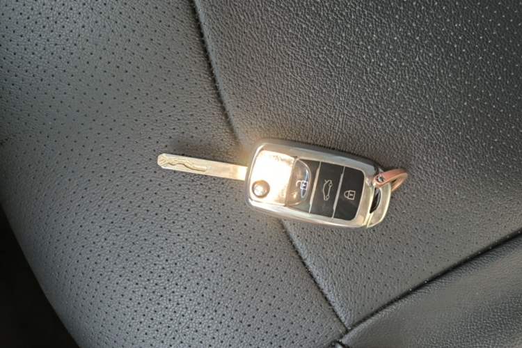 Used CHANGAN NEVO Lumin 2022 155 km – Refreshingly Sweet Edition Vehicle Key