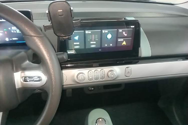 Used CHANGAN NEVO Lumin 2023 205km Xiangqin Version Audio And AC Panel