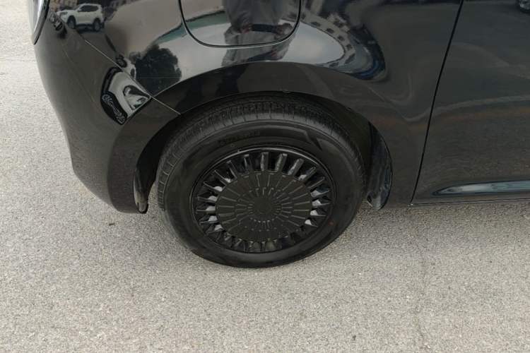 Used CHANGAN NEVO Lumin 2023 301km Honey Dew Edition Left Front Wheel Hub