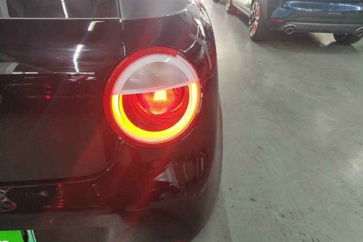 Used CHANGAN NEVO Lumin 2023 205km Xiangqin Version Right Rear Taillight