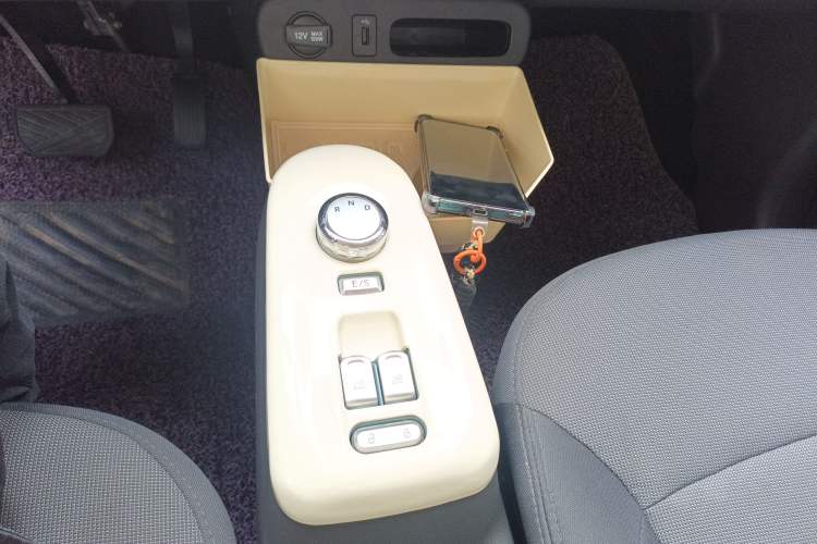 Used CHANGAN NEVO Lumin 2023 205km Xiangqin Version Gear Lever