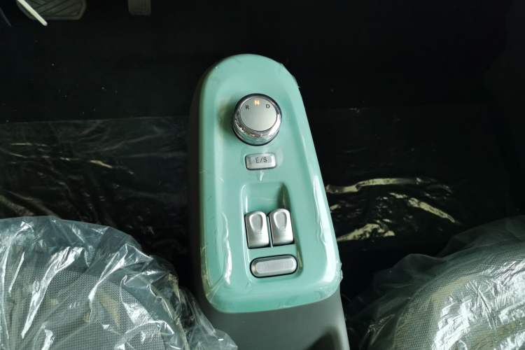 Used CHANGAN NEVO Lumin 2023 205km Xiangqin Version Gear Lever