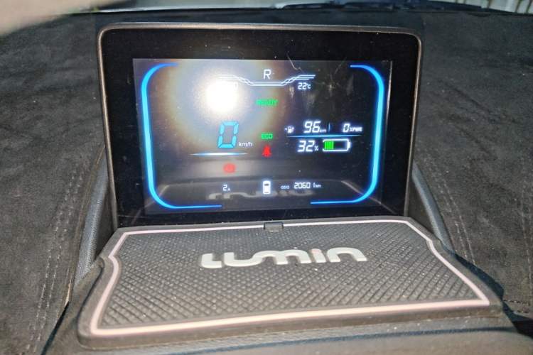 Used CHANGAN NEVO Lumin 2023 301km Honey Dew Edition Instrument Cluster