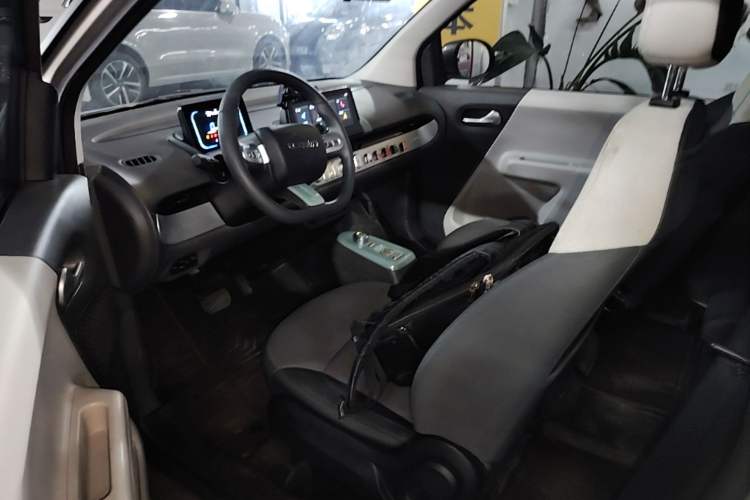 Used CHANGAN NEVO Lumin 2023 205km Xiangqin Version Left Front Seat