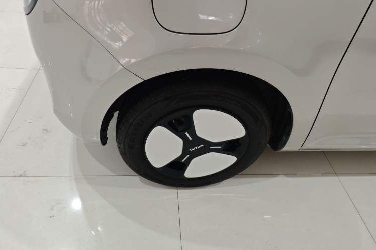 Used CHANGAN NEVO Lumin 2023 205km Xiangqin Version Left Front Wheel Hub