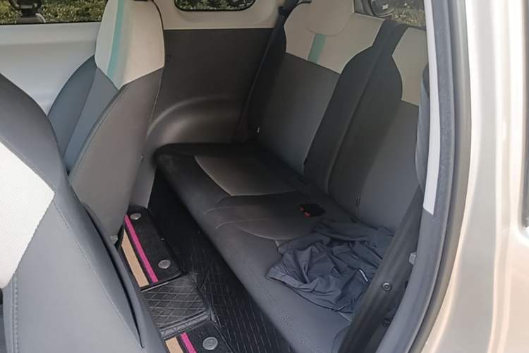 Used CHANGAN NEVO Lumin 2023 205km Xiangqin Version Left Rear Seat