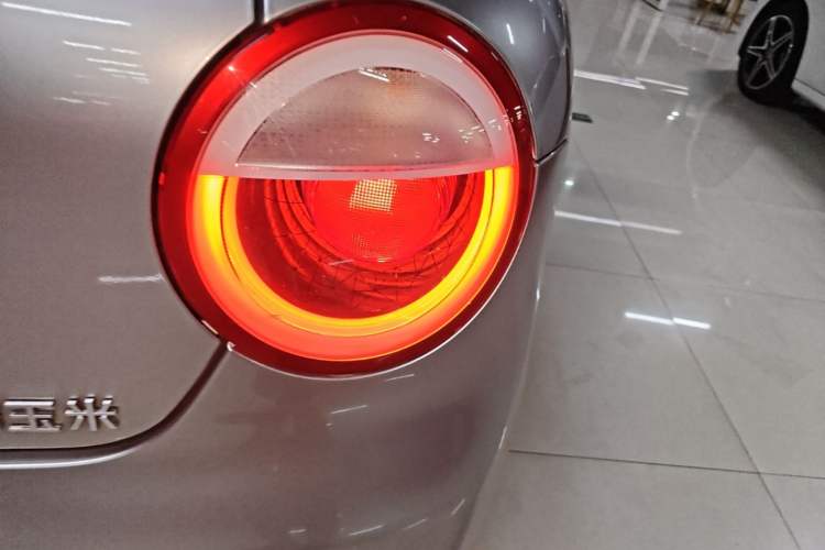 Used CHANGAN NEVO Lumin 2023 301km Honey Dew Edition Right Rear Taillight