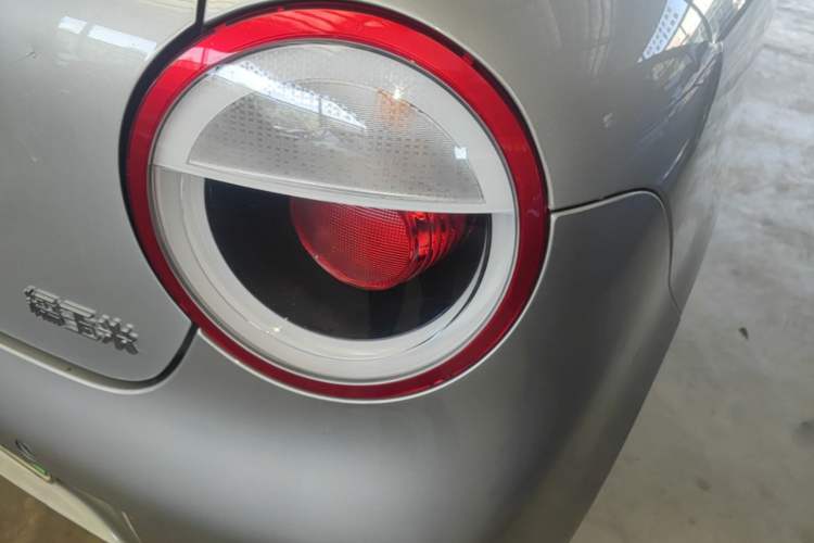 Used CHANGAN NEVO Lumin 2023 205km Xiangqin Version Right Rear Taillight
