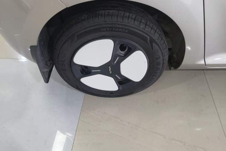 Used CHANGAN NEVO Lumin 2023 301km Honey Dew Edition Right Rear Wheel Hub