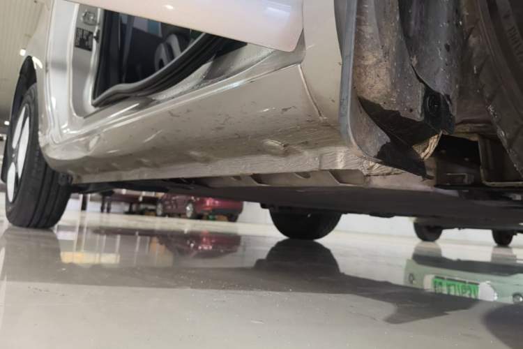 Used CHANGAN NEVO Lumin 2023 301km Honey Dew Edition Right Side Sill