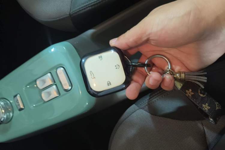 Used CHANGAN NEVO Lumin 2023 301km Honey Dew Edition Vehicle Key