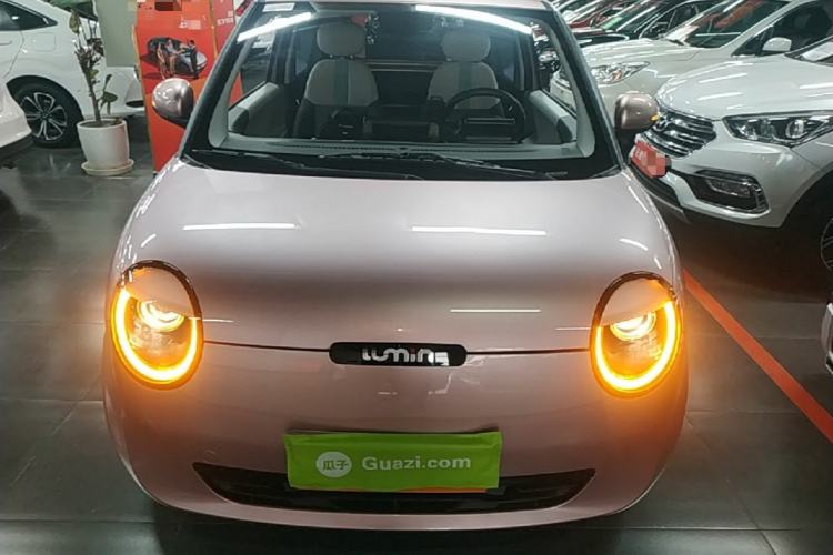 Used CHANGAN NEVO Lumin 2023 205km Xiangqin Version Front