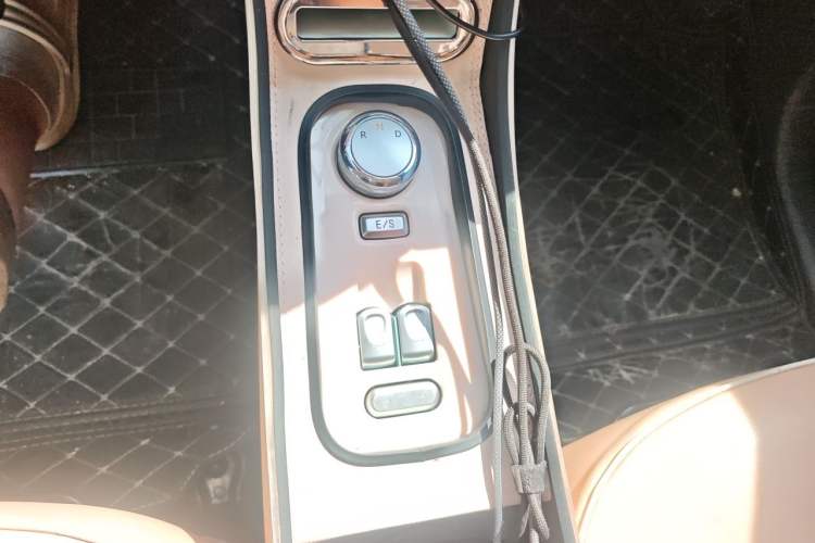 Used CHANGAN NEVO Lumin 2023 205km Xiangqin Version Gear Lever
