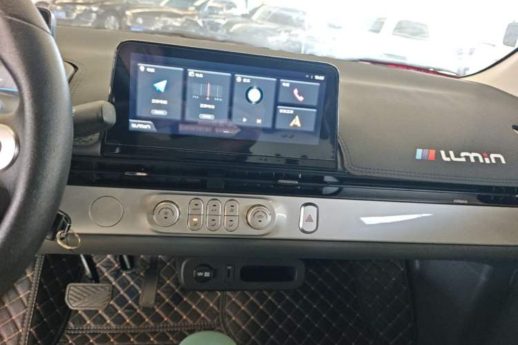 Used CHANGAN NEVO Lumin 2023 301km Honey Dew Edition Audio And AC Panel