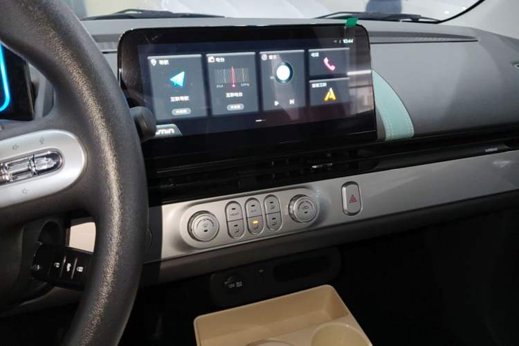 Used CHANGAN NEVO Lumin 2023 205km Xiangqin Version Audio And AC Panel