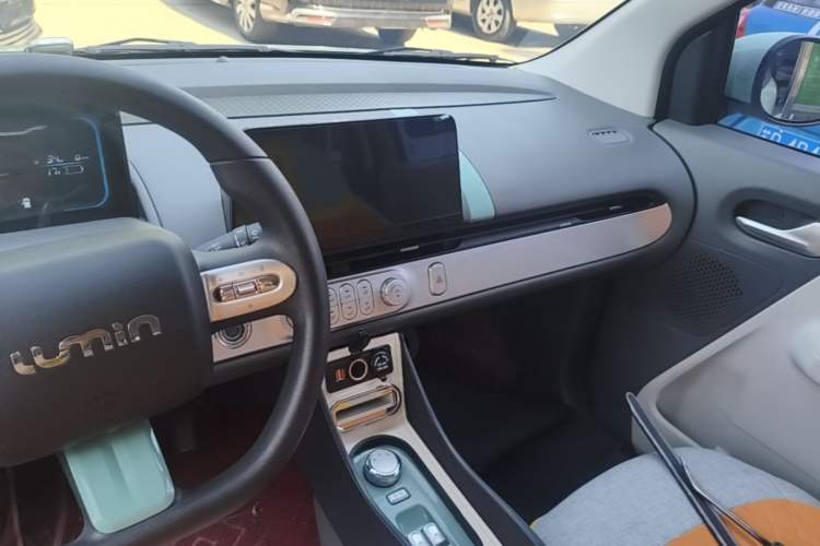 Used CHANGAN NEVO Lumin 2023 205km Xiangqin Version Audio And AC Panel