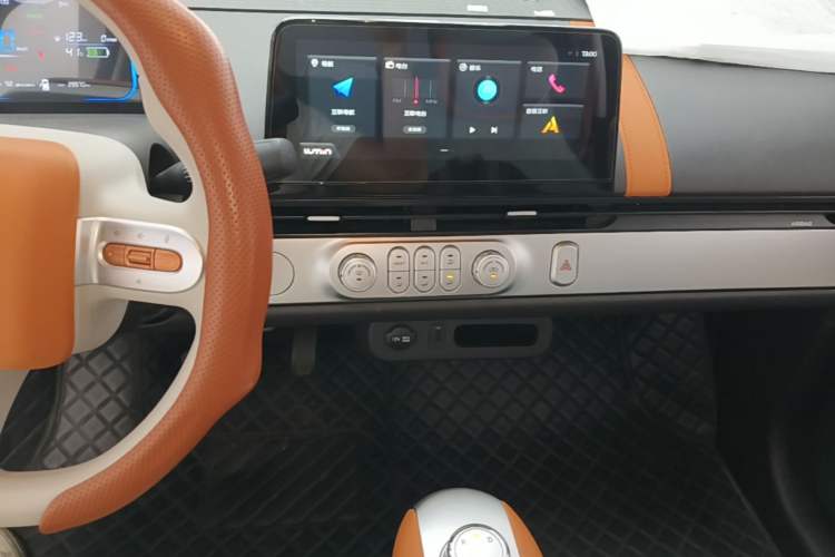 Used CHANGAN NEVO Lumin 2023 301km Honey Dew Edition Audio And AC Panel